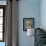 To Hous Apartment