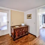 Appartamento To Hous *