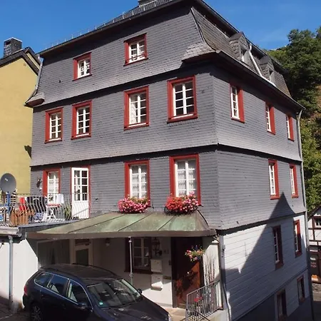 To Hous Appartement Montjoie