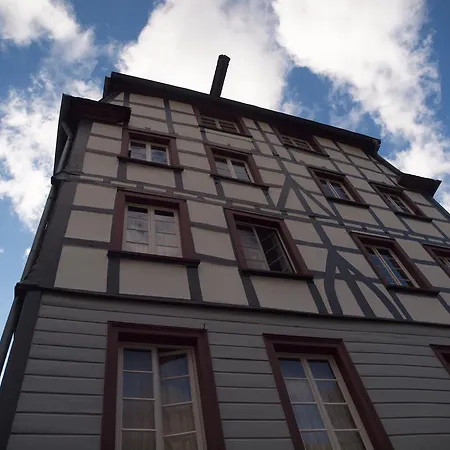 To Hous Appartement *