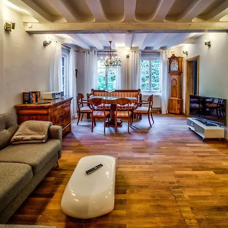 To Hous Appartement *