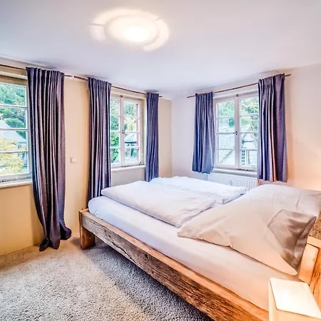 Appartement To Hous *