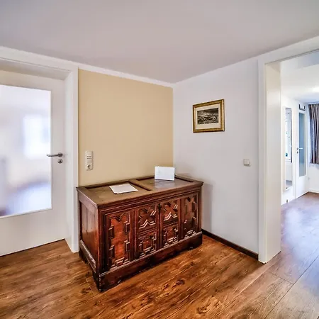 Appartement To Hous *