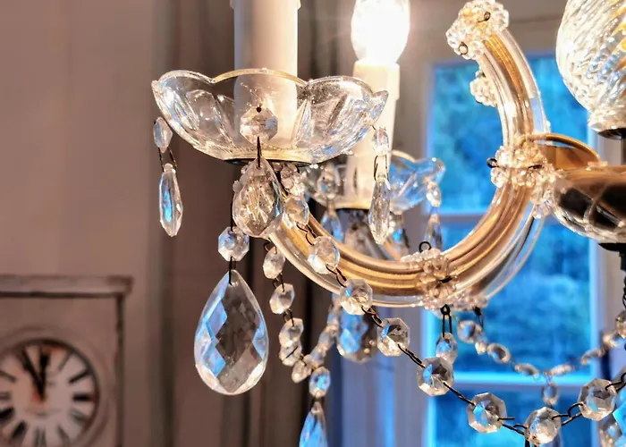 To Hous Μονσάου